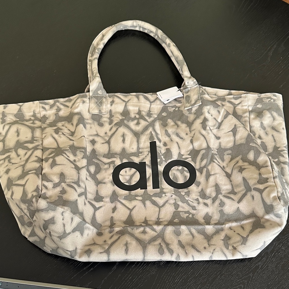 ALO Yoga Marble Pattern Tote Bag